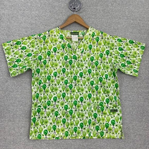 U A Scrubs Top Womens Small Green St Patricks Day Parade Short Sleeve Healthcare - Picture 1 of 13